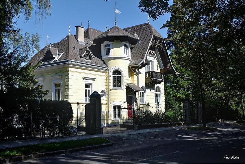 Villa Nova - Hotel Garni Waidhofen an der Ybbs Exterior foto